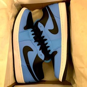 Air Jordan 1 university blue Low size 12